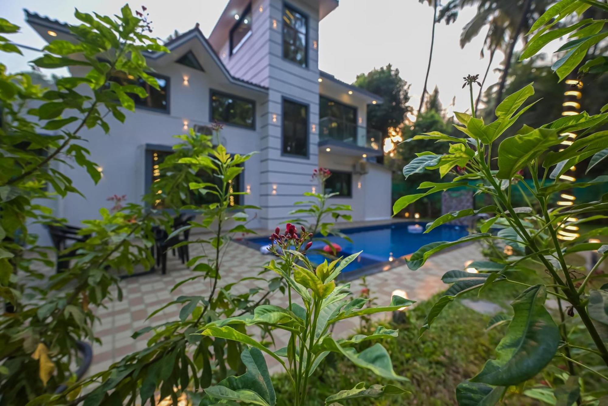 אליבג Seas The Day Luxurious 5Bhk Villa 2Min From Awas Beach With Huge Private Pool מראה חיצוני תמונה